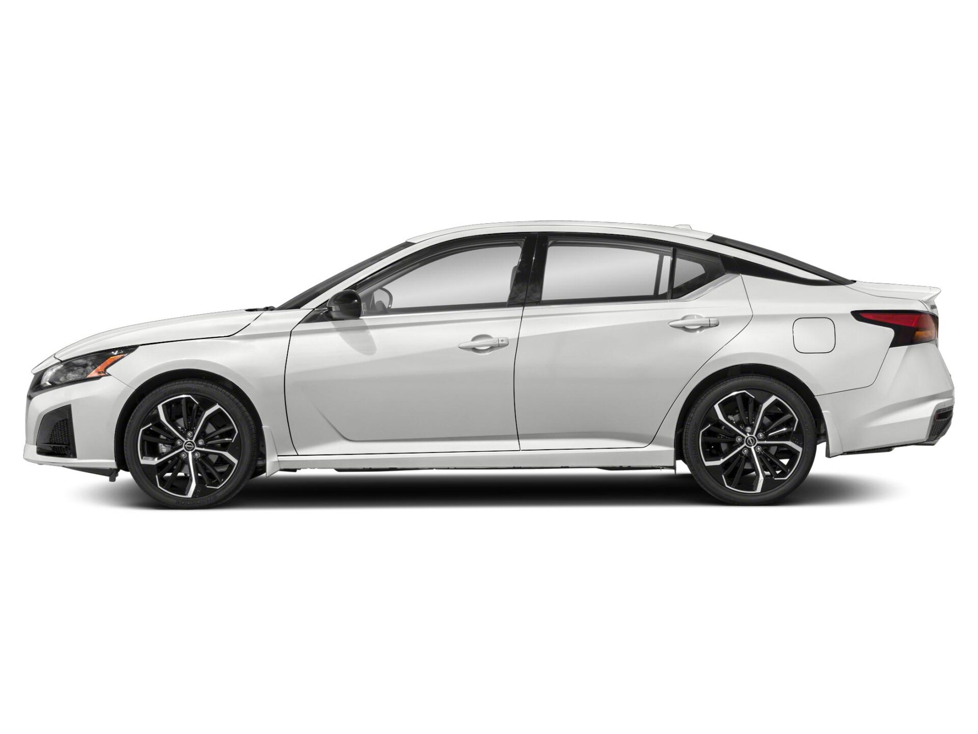 2024 Nissan Altima NYC Exterior Side